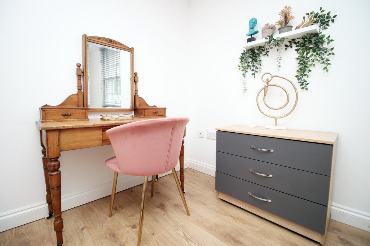 Flat 1 Batheaston By Mia Living Stylish 1 Bedroom Property With Free Parking Kültér fotó