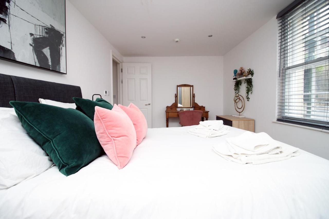 Flat 1 Batheaston By Mia Living Stylish 1 Bedroom Property With Free Parking Kültér fotó