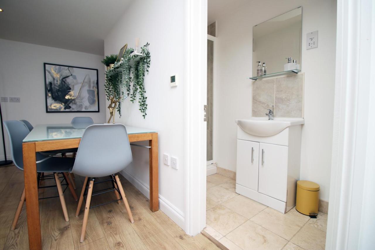 Flat 1 Batheaston By Mia Living Stylish 1 Bedroom Property With Free Parking Kültér fotó