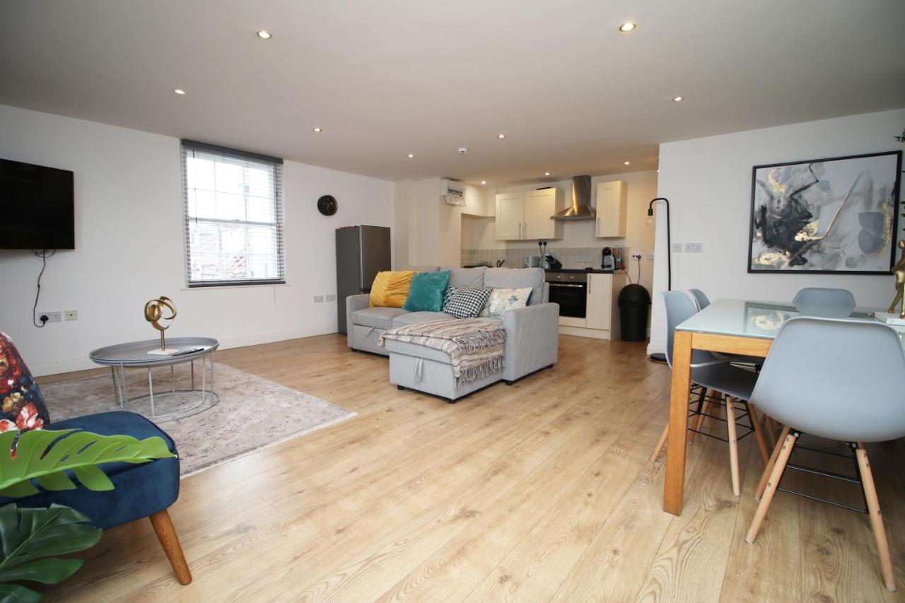 Flat 1 Batheaston By Mia Living Stylish 1 Bedroom Property With Free Parking Kültér fotó