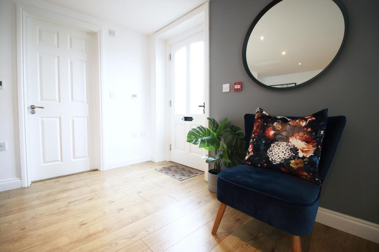 Flat 1 Batheaston By Mia Living Stylish 1 Bedroom Property With Free Parking Kültér fotó